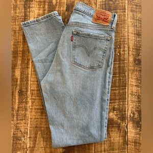 Levi’s Womens 501 Straight Jeans